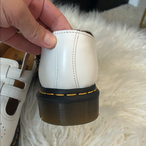 NWOT Dr. Martens 8065 Smooth
Leather Mary Jane White Shoes Size 10 - Picture 4 of 7
